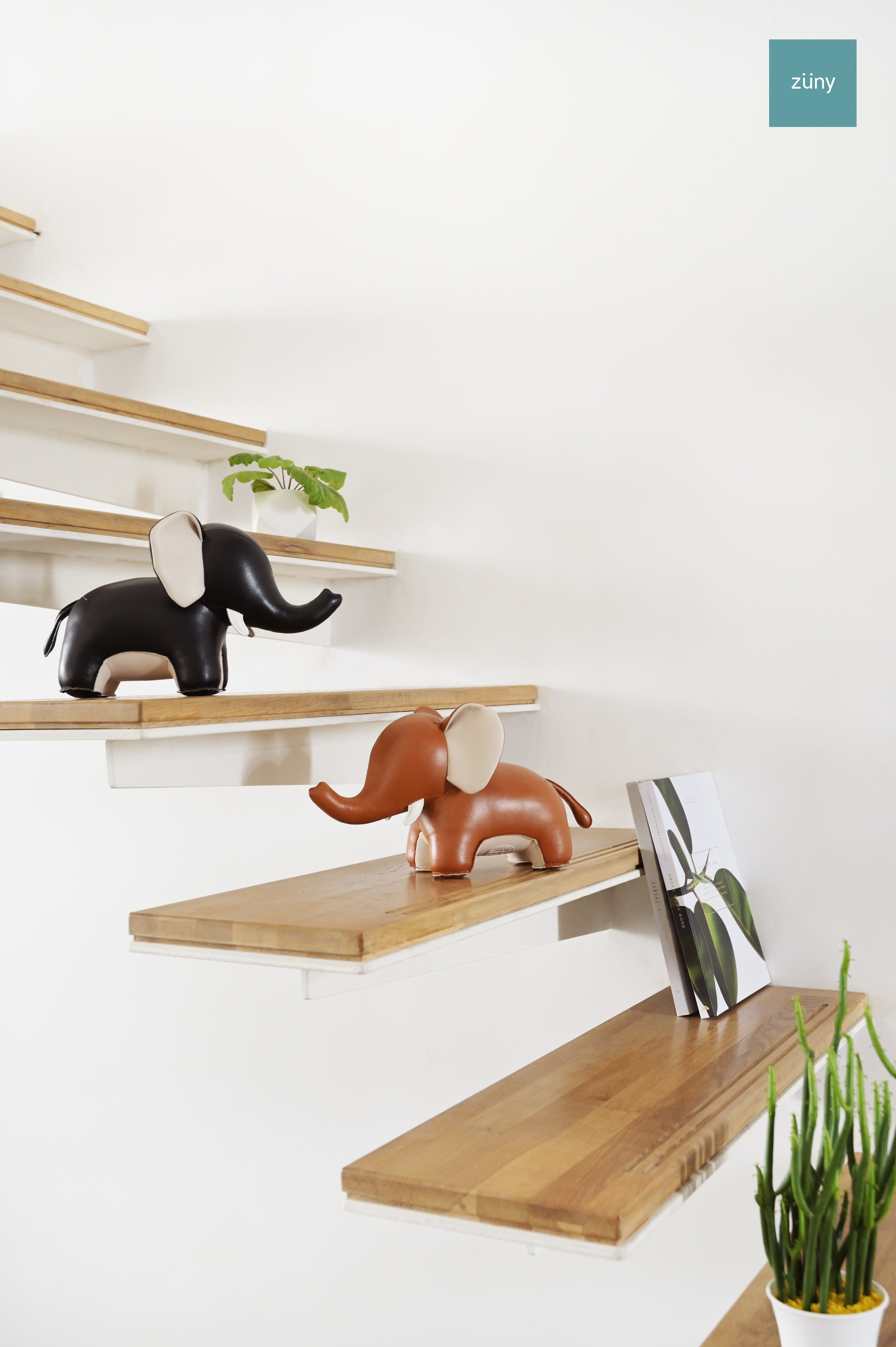Zuny Elephant Abby II Bookend