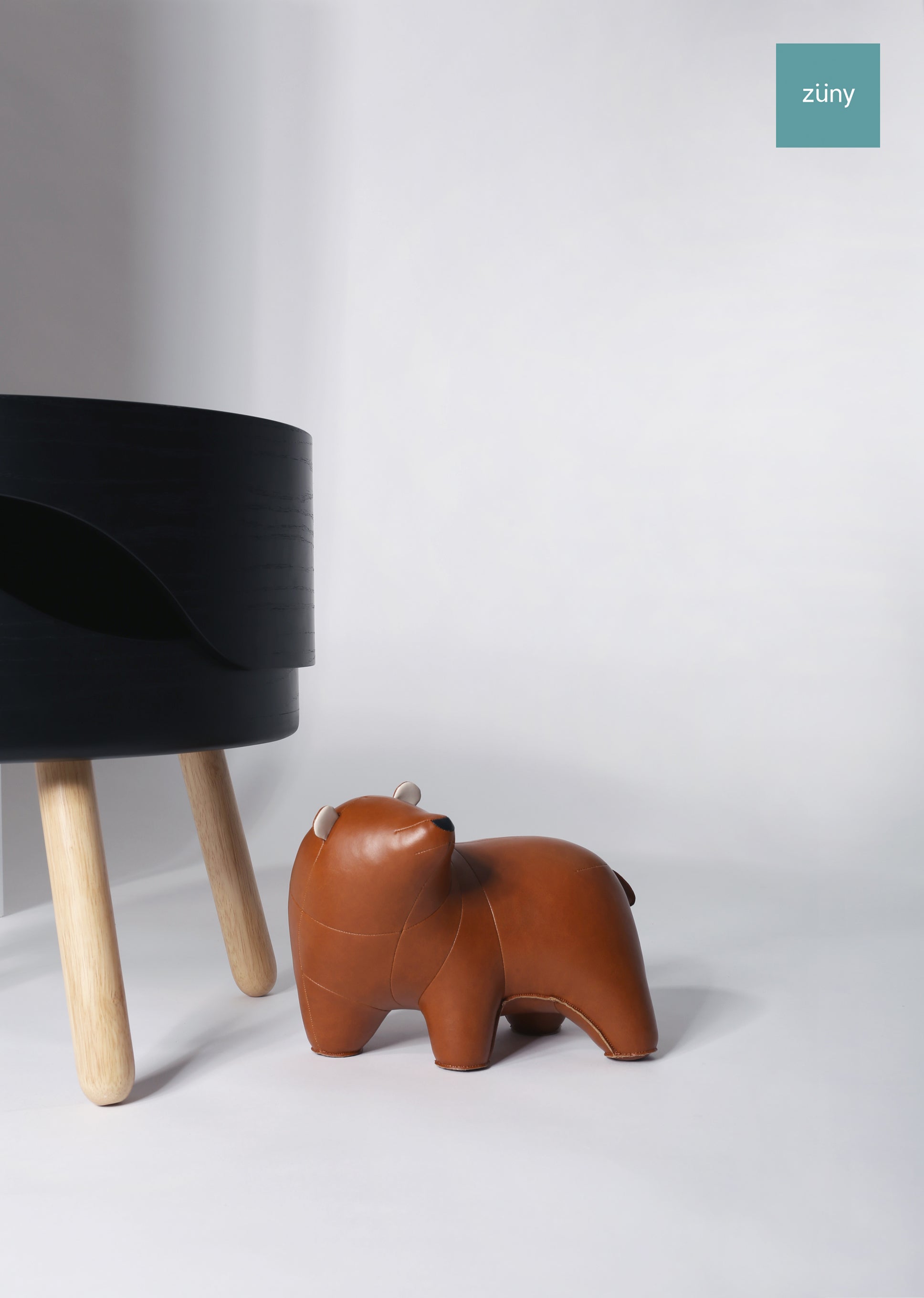 Gaze Bear Bero Doorstop