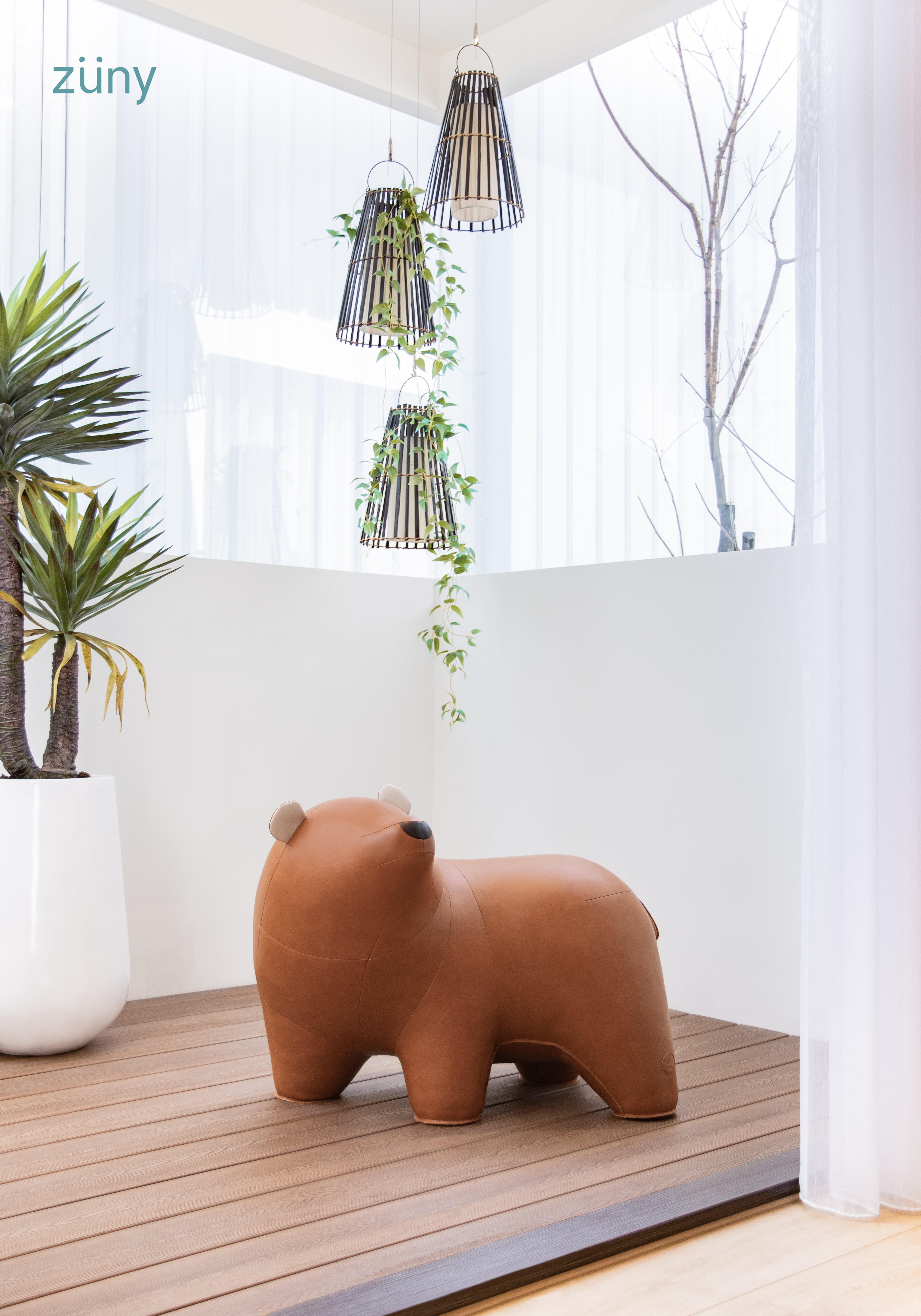 Gaze Bear Bero Giant Decor
