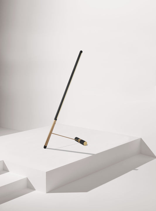 Linea D Floor Lamp